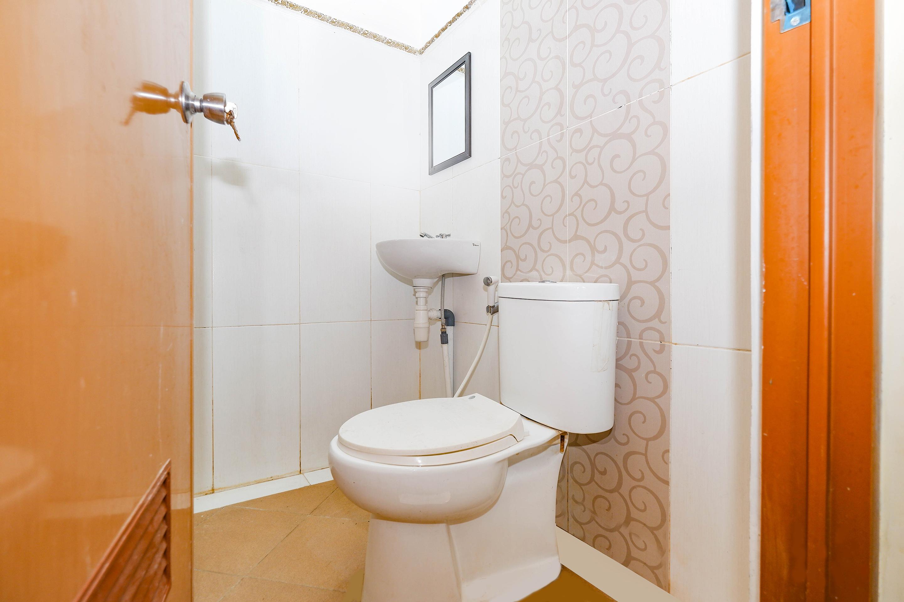 Oyo 2856 Fortuna Syariah Hotel Surakarta (Solo)